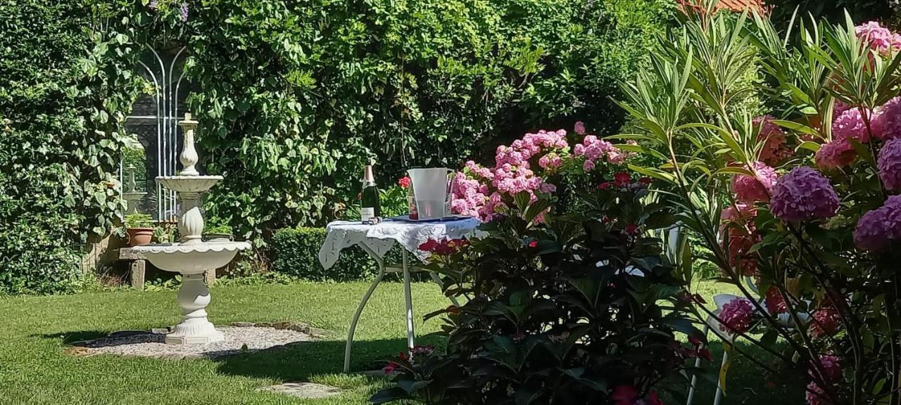Home Sweet Home Garden Bourges Exteriör bild